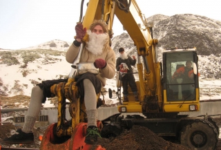 Hengill - Potatoes against heavy industry (Dec 2007)